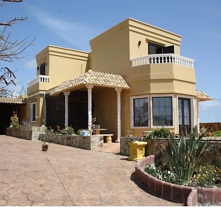Las Cuevas Villa *